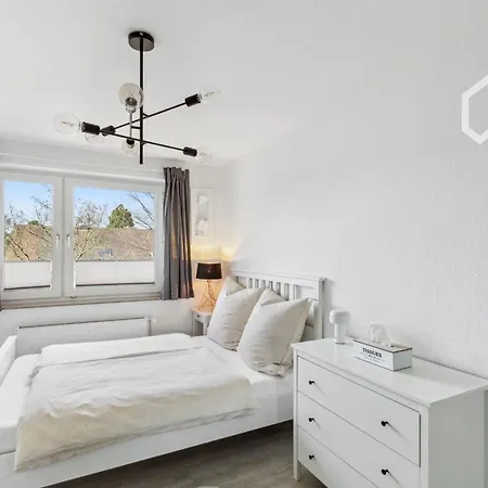 Close To Vf Tower - 53 Sqm - Fair - Kitchen Dusseldorf