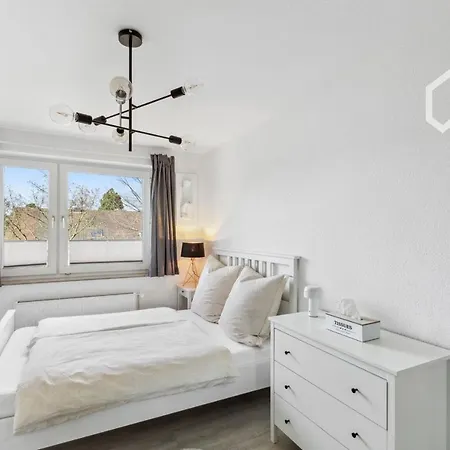 Close To Vf Tower - 53 Sqm - Fair - Kitchen Dusseldorf