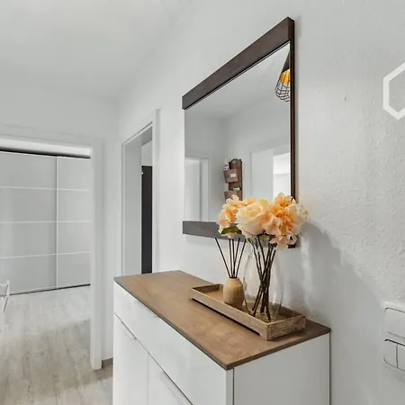 Close To Vf Tower - 53 Sqm - Fair - Kitchen Apartment Dusseldorf